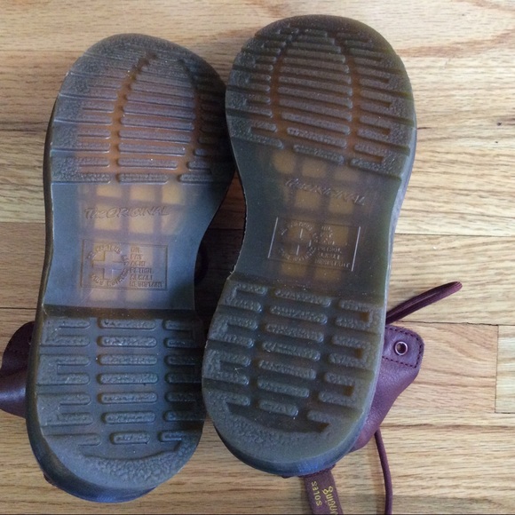 Doctor Martens Cherry Red Virginia Pascal Leather - Picture 10 of 10